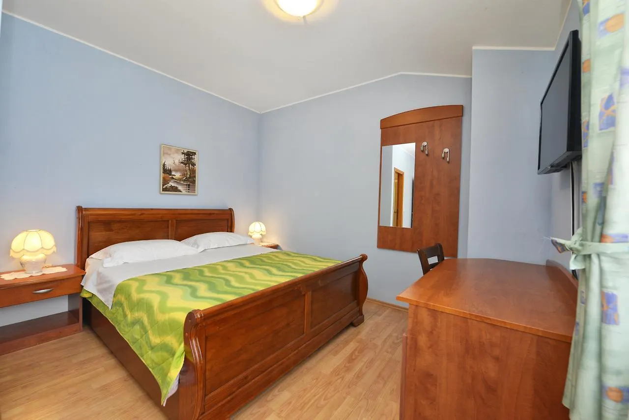 Bed And Breakfast Julia Seget  Croazia